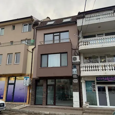 мишел Apartment *